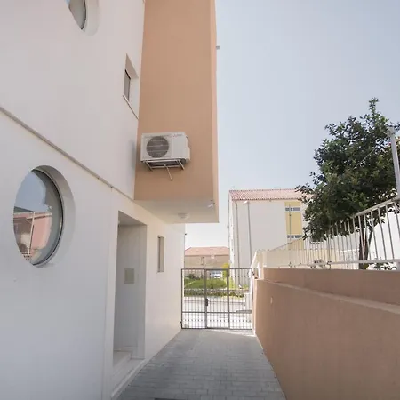 Blue Adria Apartment Primosten